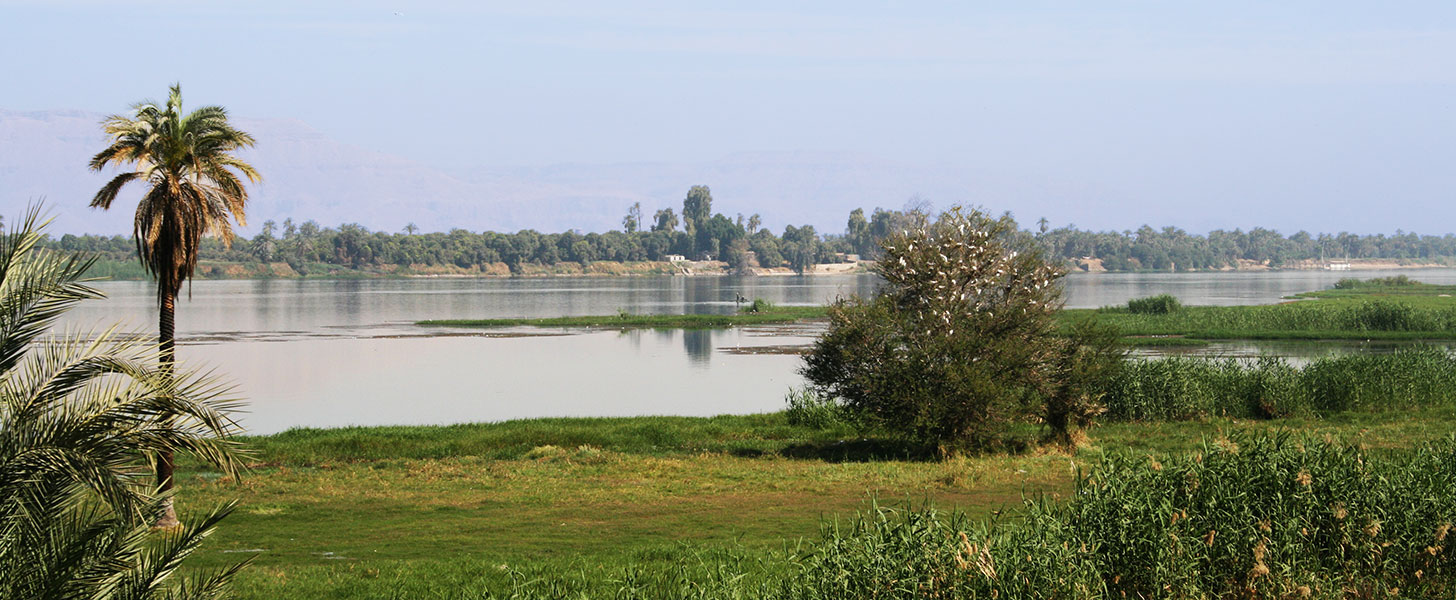 The river Nile at Luxor, ancient Thebes, towards the West Bank.